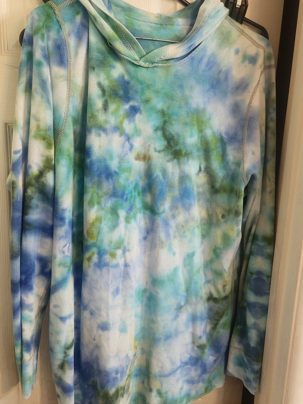 Tie-Dye Hooded Thermal Top in Blue & Green